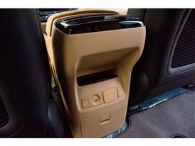 Kia Grand Carnival Interior 12