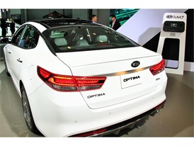 2016 NY Auto Show CADENZA PRESS EVENT