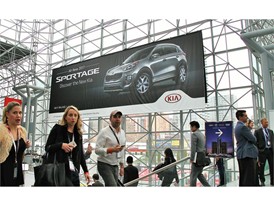 2016 NY Auto Show CADENZA PRESS EVENT