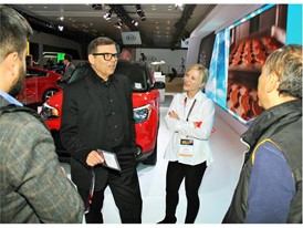 2016 NY Auto Show CADENZA PRESS EVENT