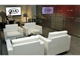 2016 NY Auto Show CADENZA PRESS EVENT