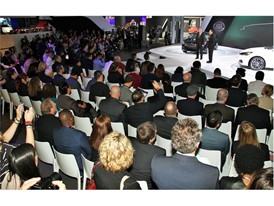2016 NY Auto Show CADENZA PRESS EVENT