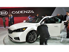 2016 NY Auto Show CADENZA PRESS EVENT