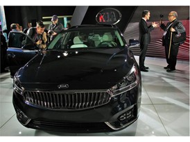 2016 NY Auto Show CADENZA PRESS EVENT