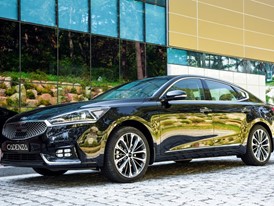 All-new 2017 Kia Cadenza