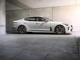 Kia Stinger GT Exterior (5)_EU Spec