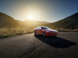 Kia Stinger GT Exterior (2)_US Spec