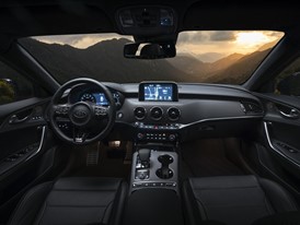 Kia Stinger GT Interior (1)_US Spec