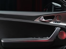 Kia Stinger GT Interior (5)_US Spec
