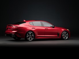 Kia Stinger GT Studio (6)_US Spec