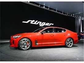 Kia Stinger 19