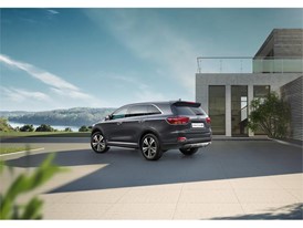 Kia Sorento - Rear view