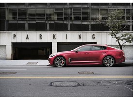 Kia Stinger red