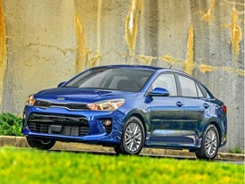 2018 Kia rio wins Hispanic Motor Press foundation award