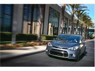 Kia Motors America Unveils All-New Forte (Cerato) 5-Door at 2013 Chicago Auto Show