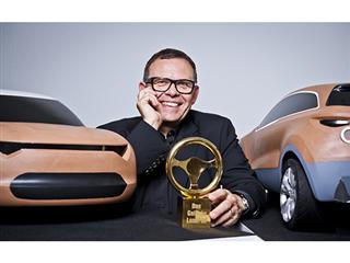 Golden Steering Wheel for Peter Schreyer Golden Steering Wheel for Peter Schreyer