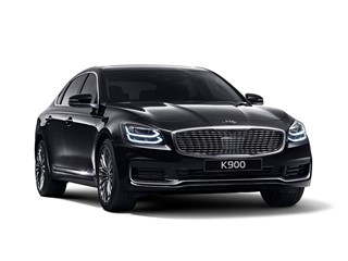 Kia reveals first glimpse of all-new K900 luxury sedan