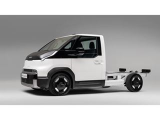 Kia unveils PV5 Chassis Cab and the “Kia Business Solutions Ecosystem” at SOLUTRANS 2025: a new benchmark for modular electric vans