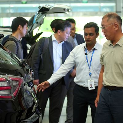 HMG Executive Chair Visits India to Review Mid- to Long-term Mobility Strategy