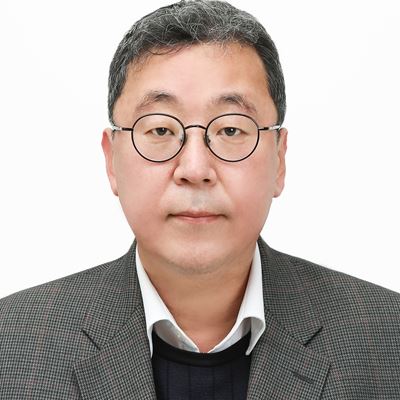 Kyoo Bok Lee President of Hyundai Glovis