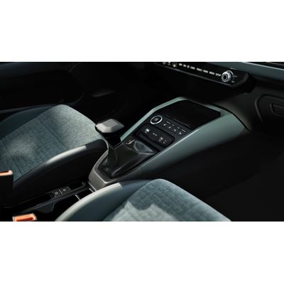 The New Kia Stonic - Interior - STD - Console