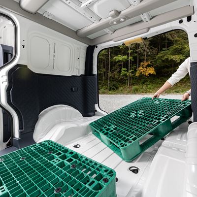 PV5 Cargo - Clear White - Detail