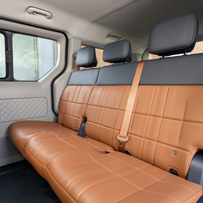 PV5 Passenger Frost Blue Detail