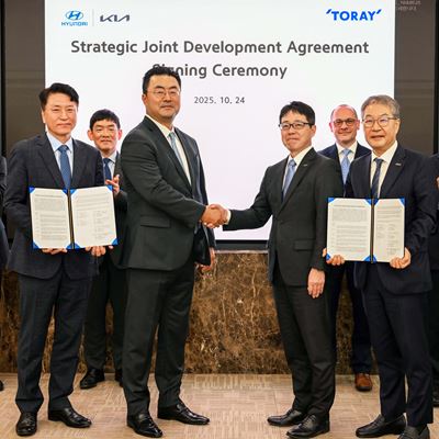 (fourth from left) Heung-soo Kim, Executive Vice President and Head of Global Strategy Office at Hyundai Motor Group; (fourth from left) Heung-soo Kim, Executive Vice President and Head of Global Strategy Office at Hyundai Motor Group;