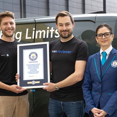 Kia PV5 Cargo sets a GUINNESS WORLD RECORDS™ title Kia PV5 Cargo sets a GUINNESS WORLD RECORDS™ title