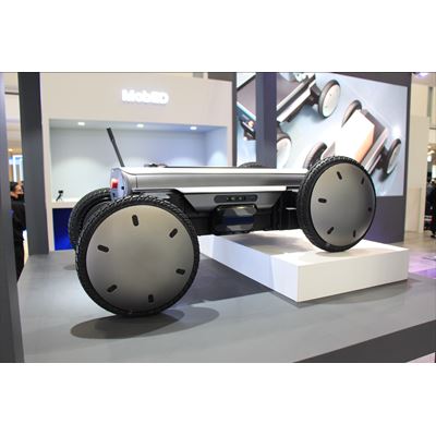 MobED driving through curbs using DnL modules