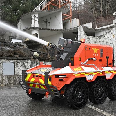 Hyundai Motor Group Donates Unmanned Firefighting Robots to Korea National Fire Agency for Safeguarding Firefighters