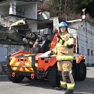Hyundai Motor Group Releases A Safer Way Home Campaign Video Introducing Unmanned Firefighting Robot