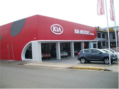 Kia Blasts Off in SPACE Race