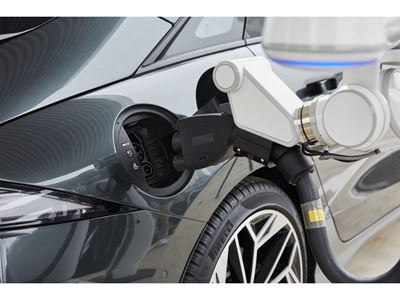 Hyundai Motor Group Shows Newly Developed Automatic Charging Robot for Electric Vehicles