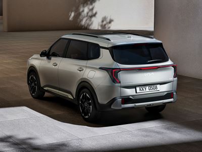 Kia Carens Clavis Exterior - Rear