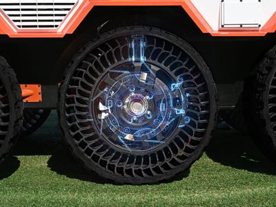 Hyundai Motor Group Releases A Safer Way Home Campaign Video Introducing Unmanned Firefighting Robot