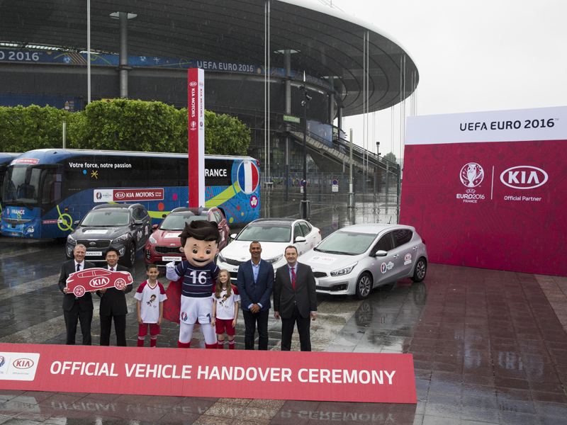 Kia UEFA EURO 2016 Vehicle Handover Ceremony Kia UEFA EURO 2016 Vehicle Handover Ceremony