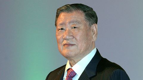 hyundai-motor-group-honorary-chairman-mong-koo-chung-inducted-into-automotive-hall-of-fame-at-offici