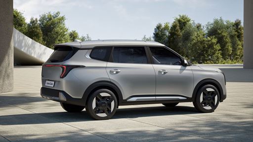 Kia Carens Clavis EV Rear Quarter