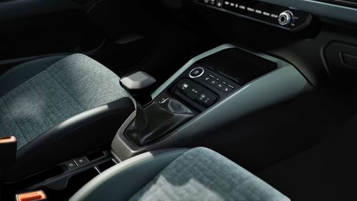 The New Kia Stonic Interior STD Console
