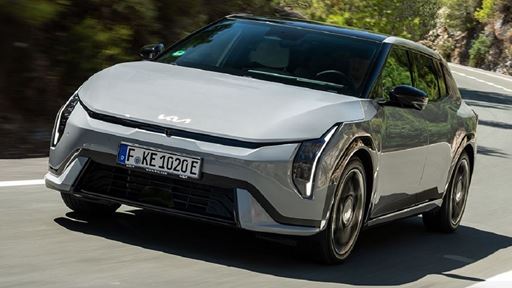 the-kia-ev4-shortlisted-for-2026-car-of-the-year