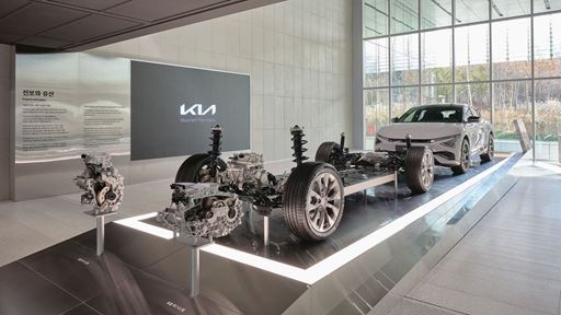 kia-80th-anniversary-exhibition--the-legacy-of-movement-