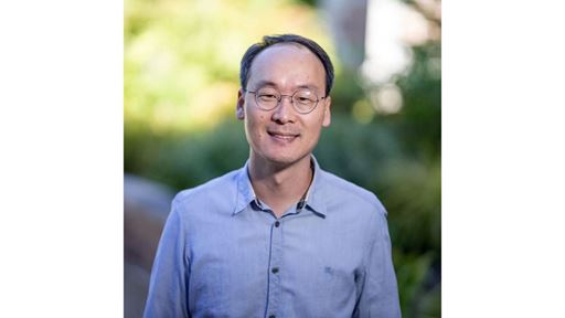 Yongseok Shin Executive Vice President and Head of HMG Business Intelligence Institute