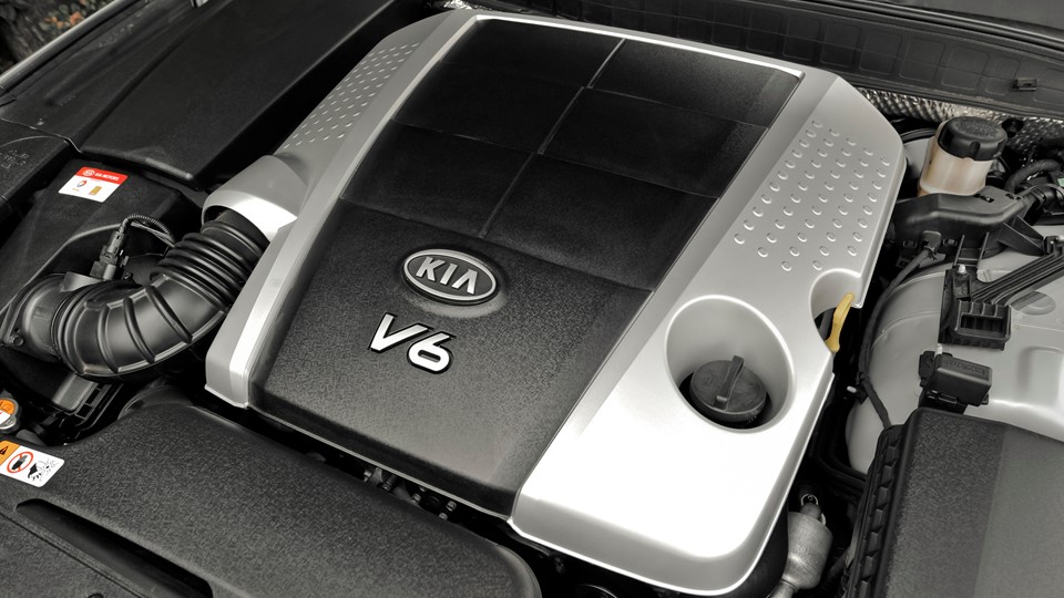 Kia Quoris (Engine)