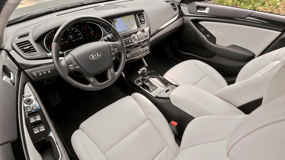 Kia Cadenza (interior)