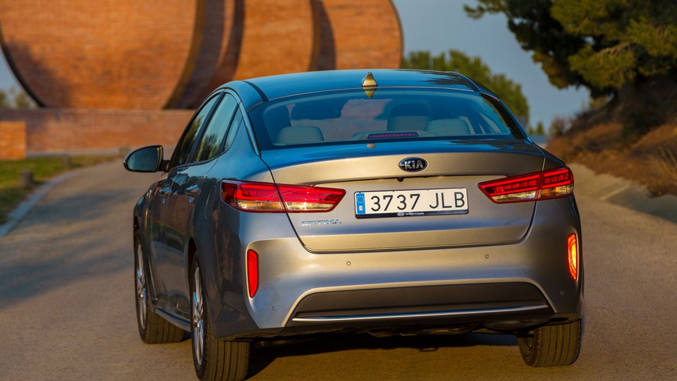 Optima Plug-in Hybrid