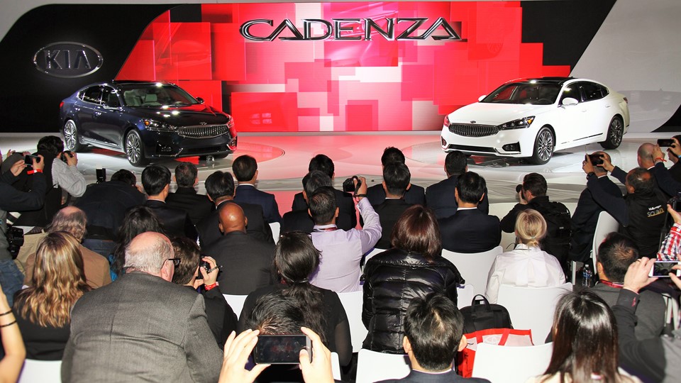 2016 NY Auto Show CADENZA PRESS EVENT
