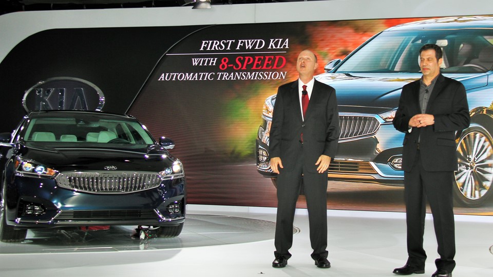 2016 NY Auto Show CADENZA PRESS EVENT