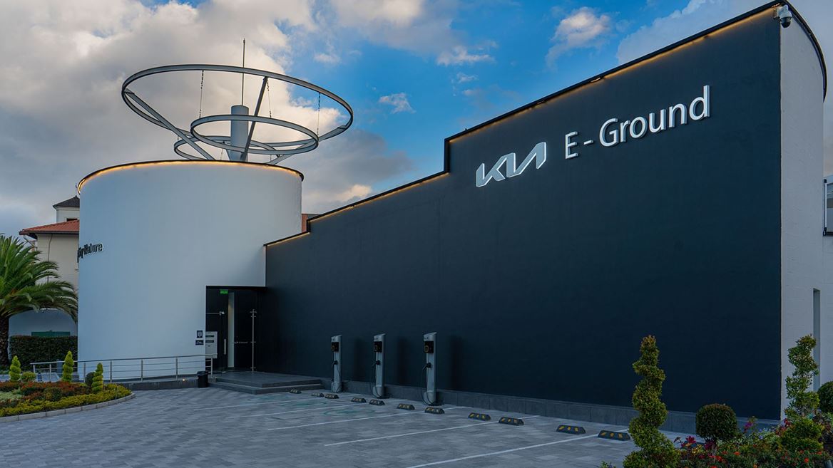 Kia E Ground
