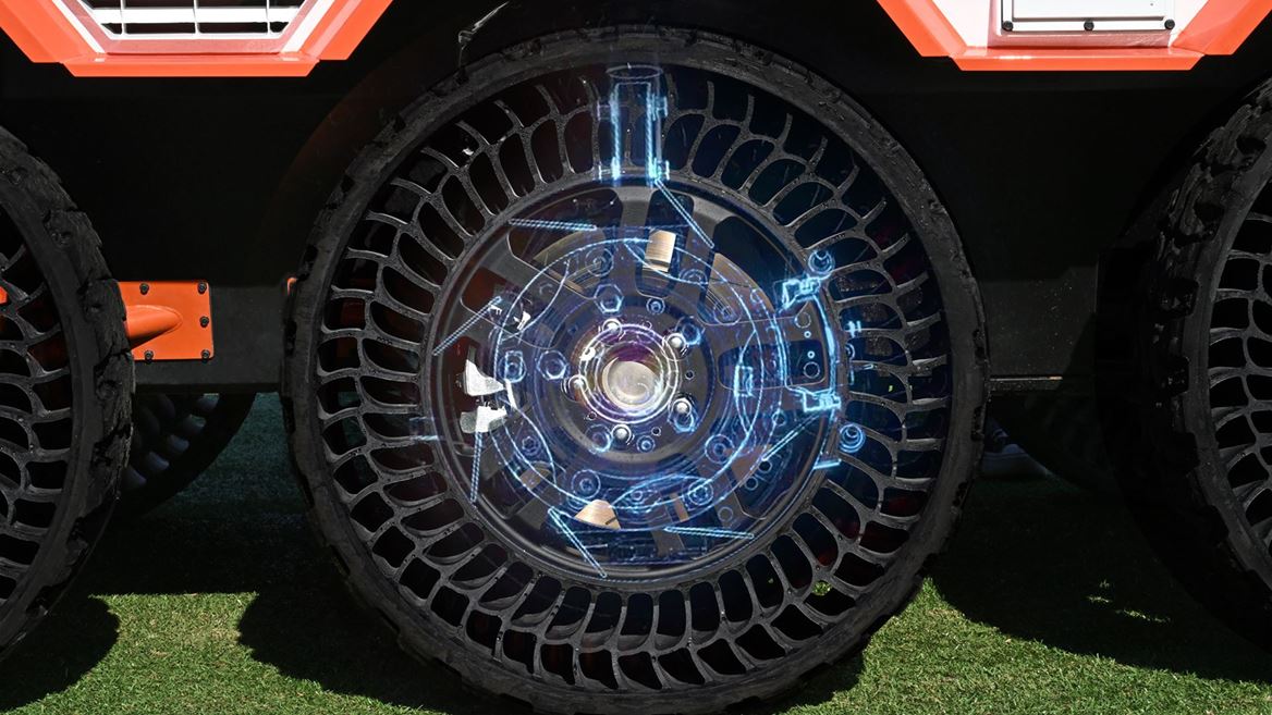 Hyundai Motor Group Releases A Safer Way Home Campaign Video Introducing Unmanned Firefighting Robot